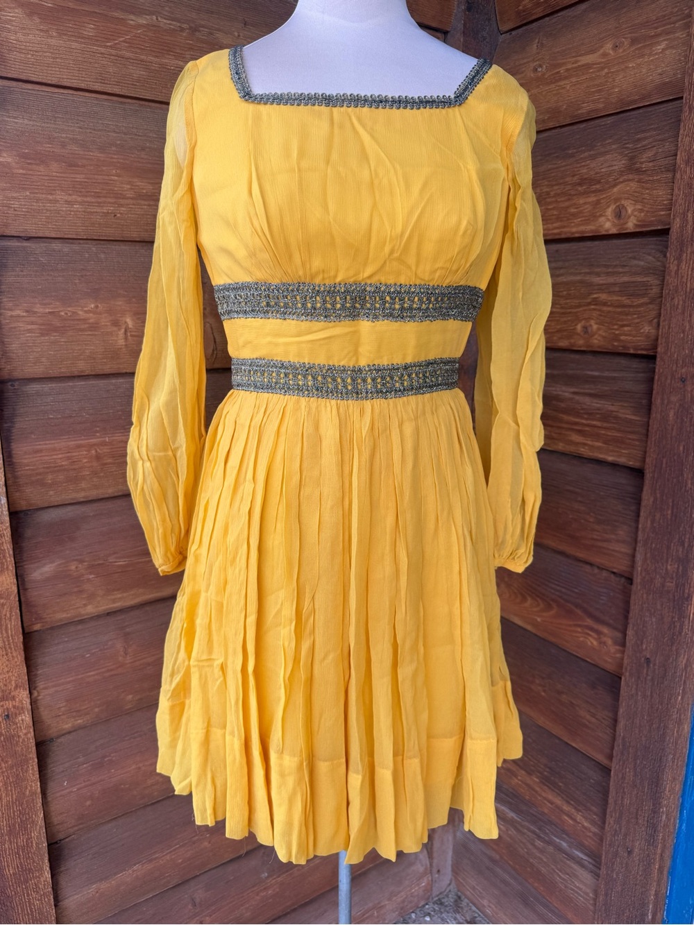 Vintage Candi Jones 1960/70 dress.